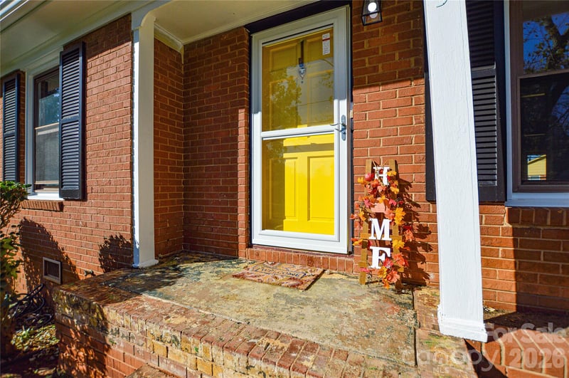 9313 Trinity Rd, Charlotte, NC 28216