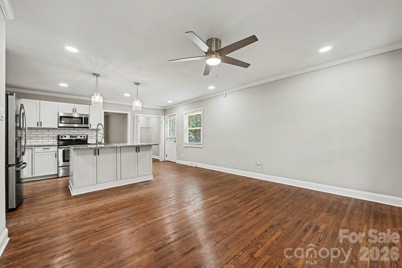 1126 Claremont Rd, Charlotte, NC 28214