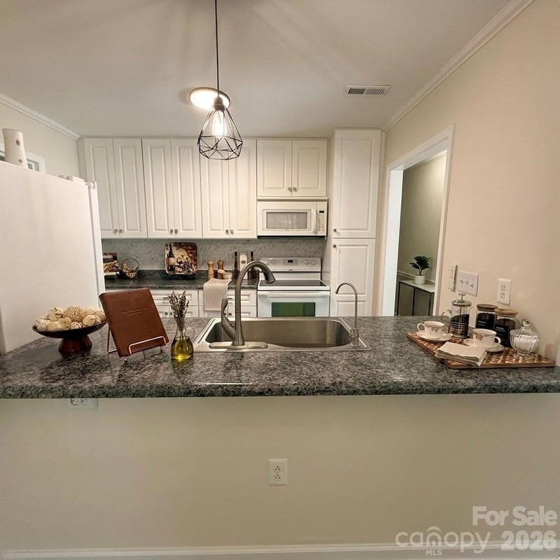 12334 Danby Rd, Pineville, NC 28134