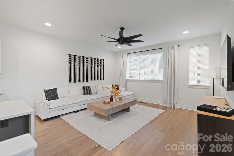 1935 W Trade St, Charlotte, NC 28216