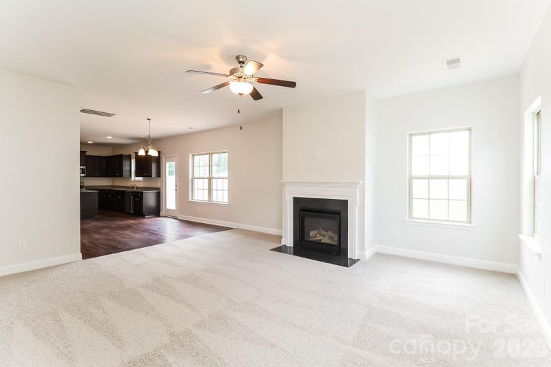205 Taylors Creek St, Mount Holly, NC 28120