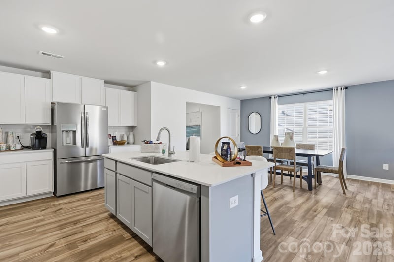 601 Hot Springs Dr, Kannapolis, NC 28081