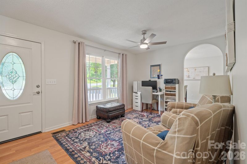 1133 Finger Bridge Rd, Hickory, NC 28602