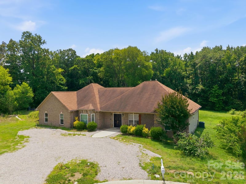 1803 Wilton Gate Dr, Charlotte, NC 28262