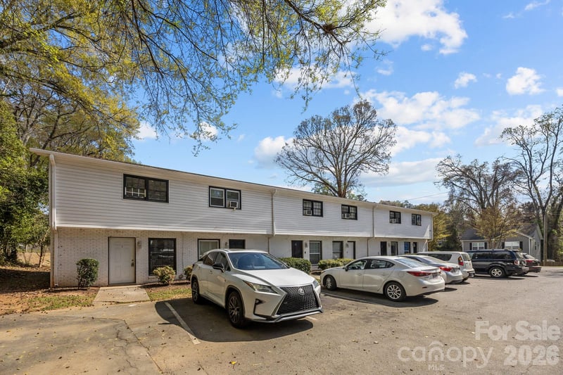 2909 Burgess Dr, Charlotte, NC 28208