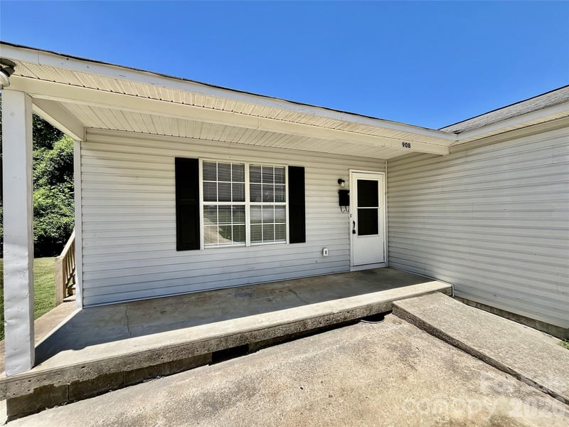 908 Green St, Salisbury, NC 28144
