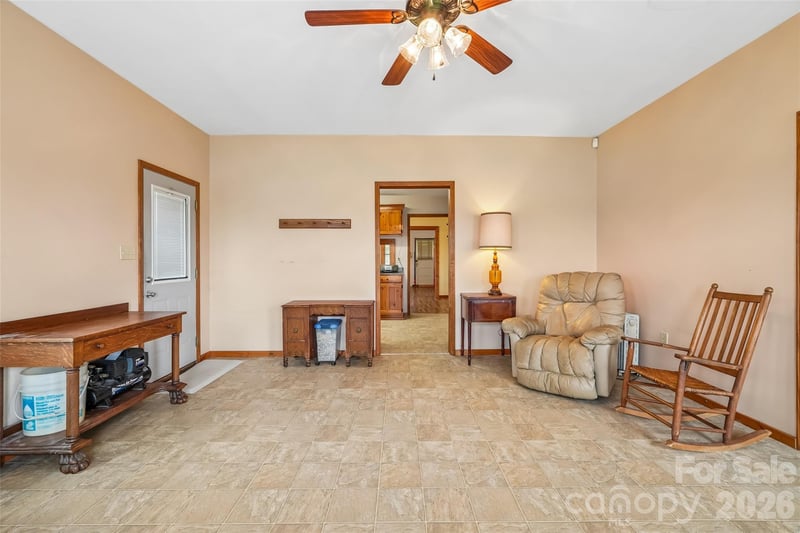 4806 Harmony Hw, Hamptonville, NC 27020