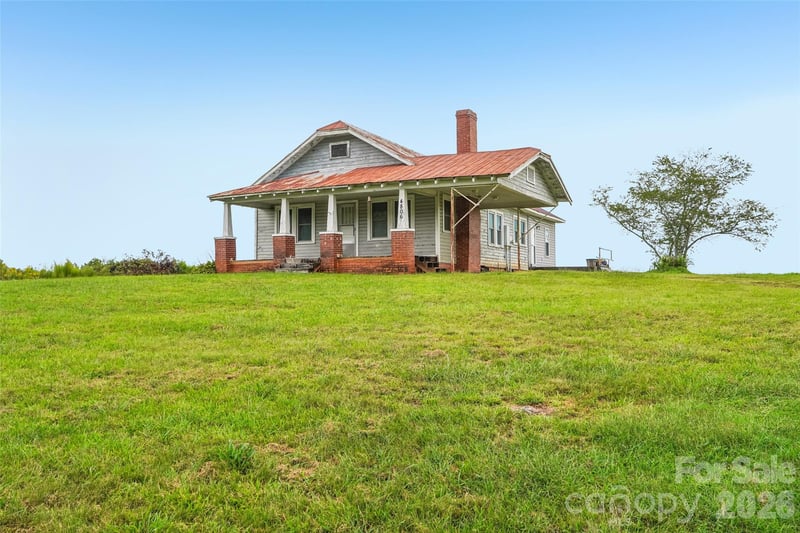 4806 Harmony Hw, Hamptonville, NC 27020