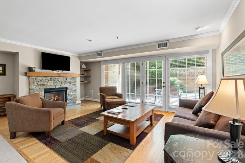 201 Bowling Park Rd, Asheville, NC 28803