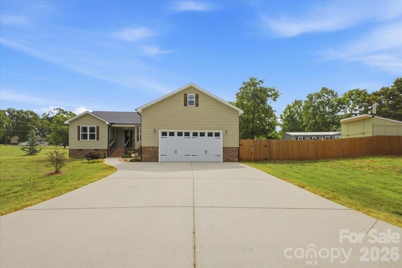 3788 Rene Ln, Maiden, NC 28650