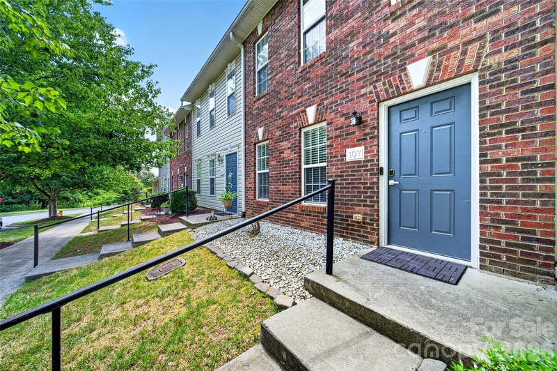 140 Locomotive Ln #107, Mooresville, NC 28115