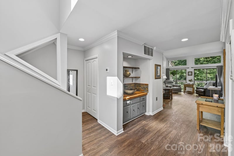125 Pine Grove Cir, Clover, SC 29710