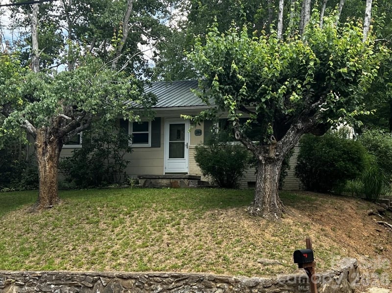184 London Rd, Asheville, NC 28803