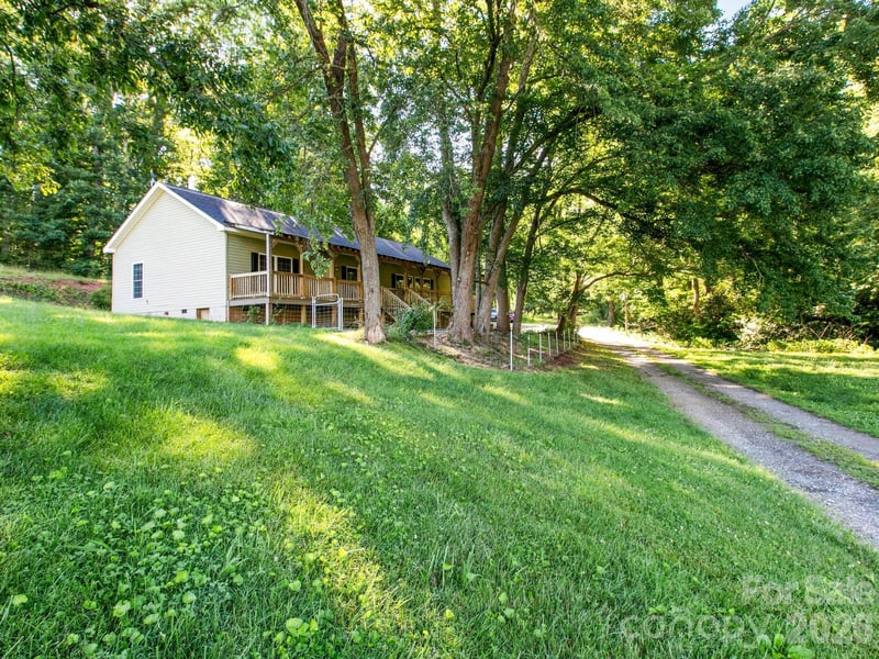 35 Cedar Farm Rd, Asheville, NC 28803