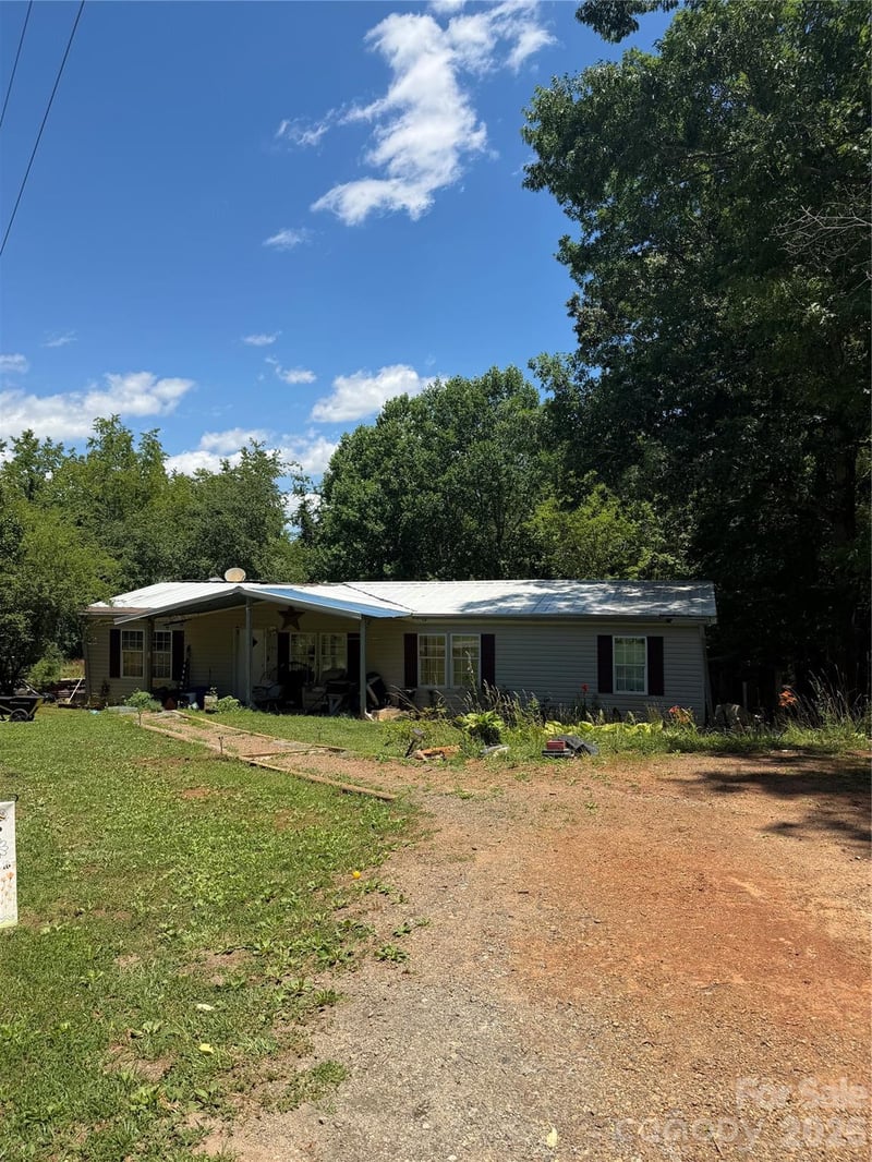 295 Old Mill Rd, Lake Lure, NC 28746