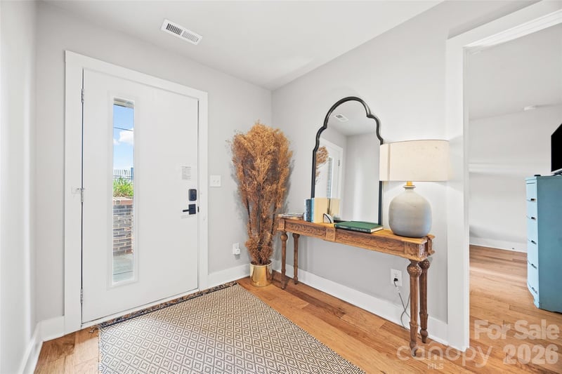 2014 Bryant Park Dr, Charlotte, NC 28208