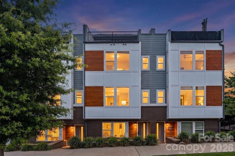 2014 Bryant Park Dr, Charlotte, NC 28208