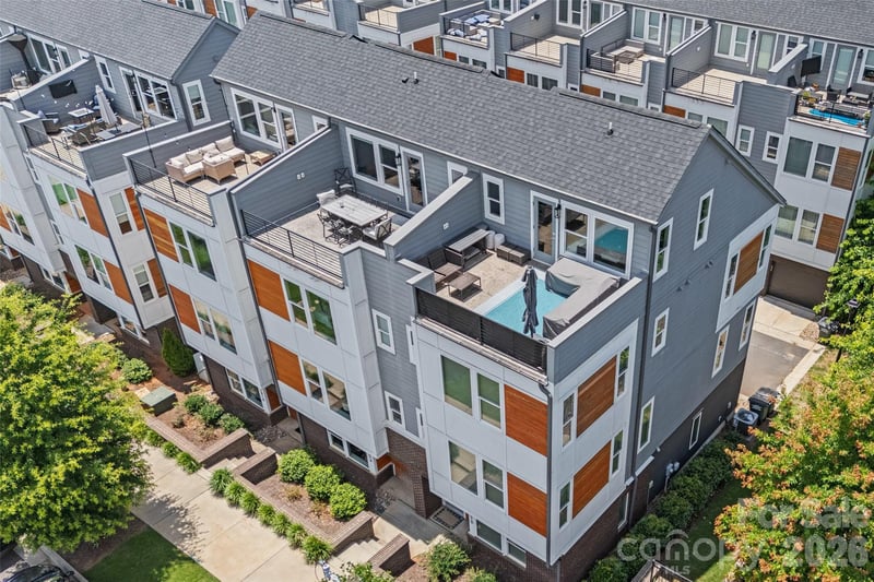 2014 Bryant Park Dr, Charlotte, NC 28208