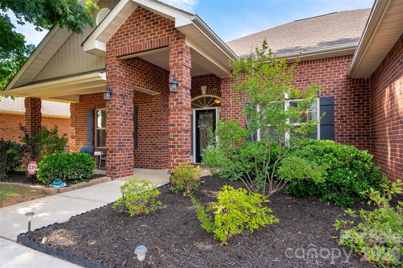12411 Pine Terrace Ct, Charlotte, NC 28273