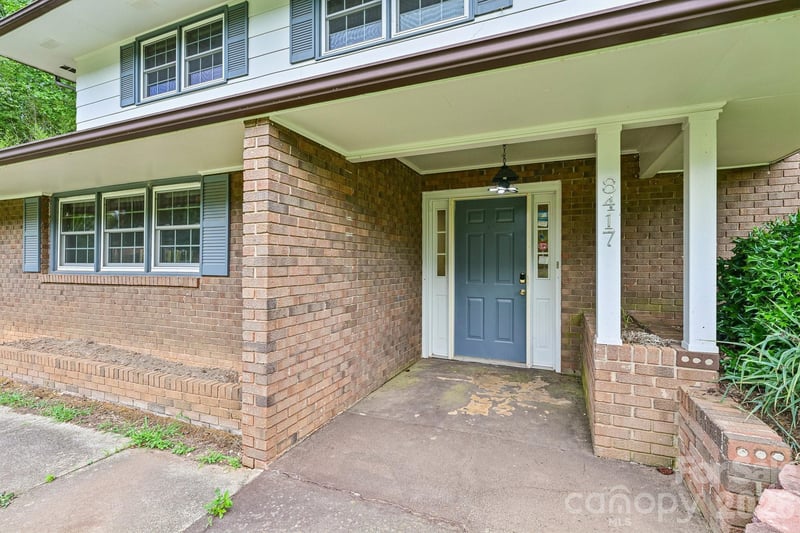 8417 Rolling Hills Ave, Hickory, NC 28602