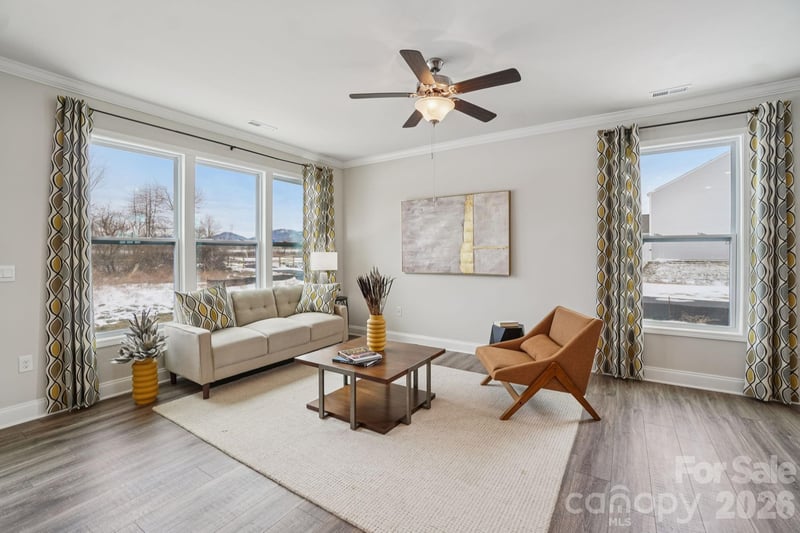 196 Valley Breeze Rd, Fletcher, NC 28732