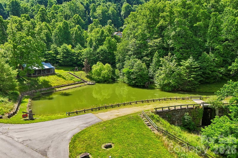 77 Traditions Way, Mars Hill, NC 28754