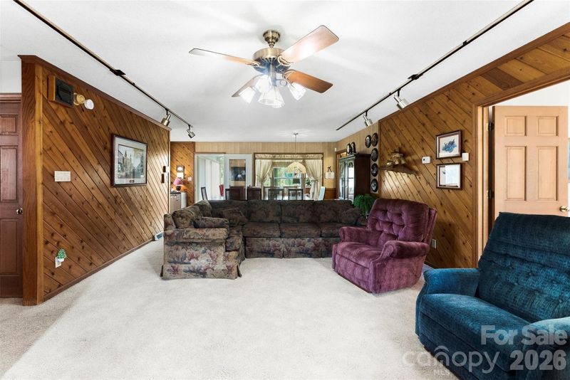 753 Patrick Rd, Gastonia, NC 28056