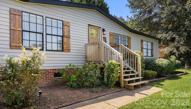 824 Joseph Antoon Cir, Stanley, NC 28164