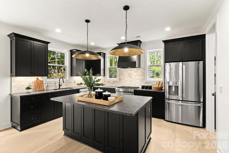 3031 Mathis Dr, Charlotte, NC 28208