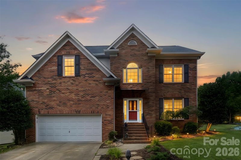 3085 River Bend Dr, Tega Cay, SC 29708
