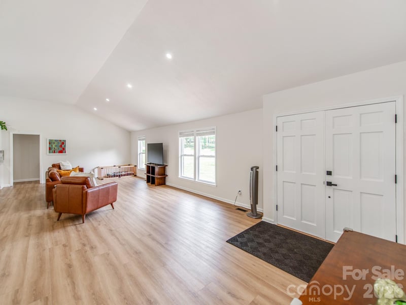 629 Belmorrow Dr, Charlotte, NC 28214