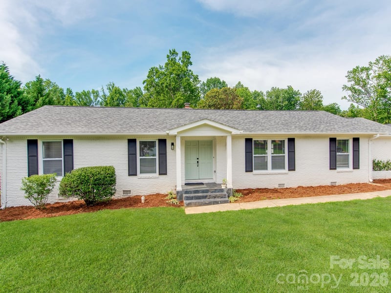 629 Belmorrow Dr, Charlotte, NC 28214