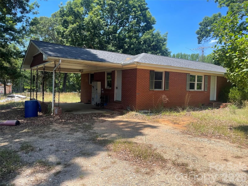 1143 Tyre Dr, Salisbury, NC 28146