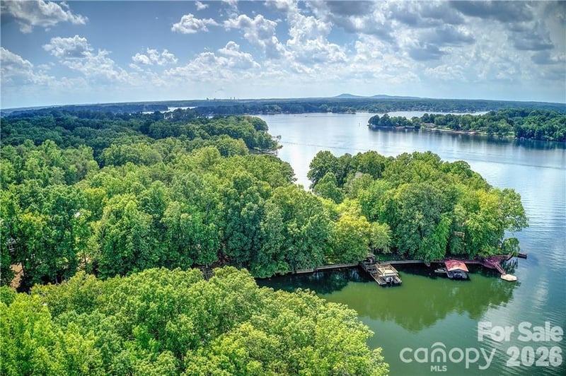 105 Quail Ln, Mooresville, NC 28117