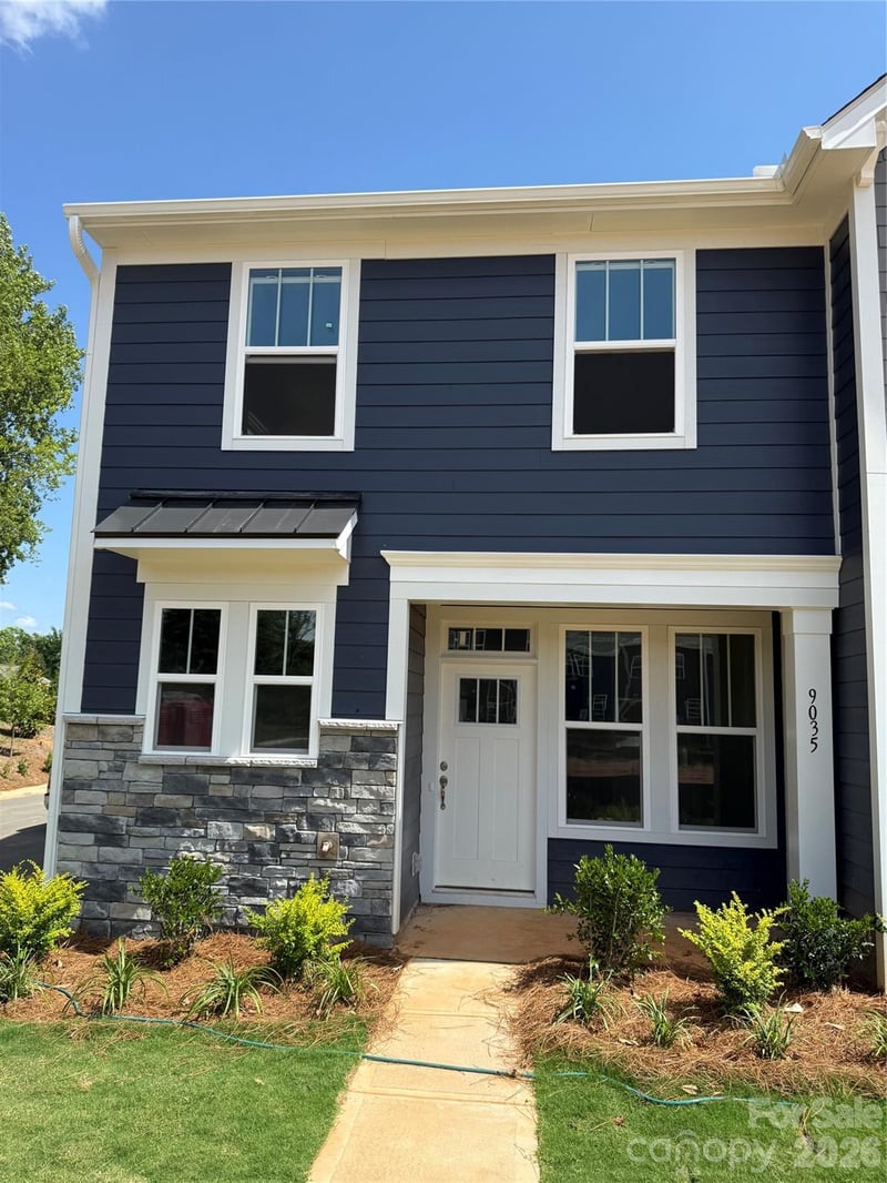 9035 Gulledge Ct, Charlotte, NC 28262
