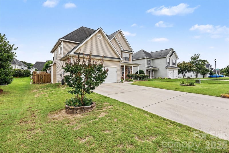 652 Winding Branch Rd, Rock Hill, SC 29732