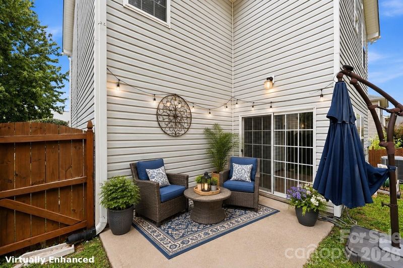6207 Blue Ash Ln, Charlotte, NC 28215