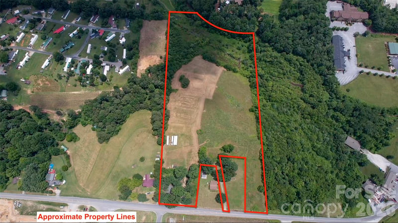 412 Mcmurray Rd, Flat Rock, NC 28731