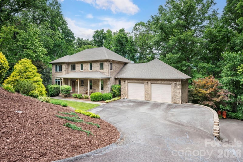25 Whitaker View Rd, Fairview, NC 28730