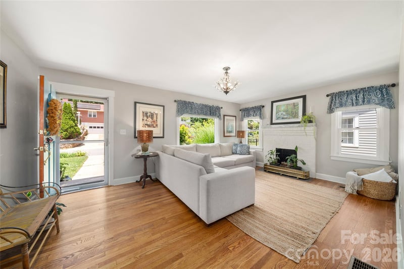 43 Morris St, Asheville, NC 28806