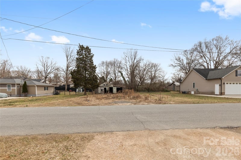204 E 27th St, Kannapolis, NC 28083