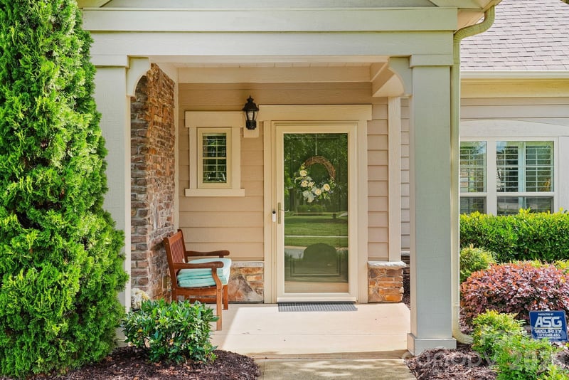 159 Brawley Point Cir, Mooresville, NC 28117