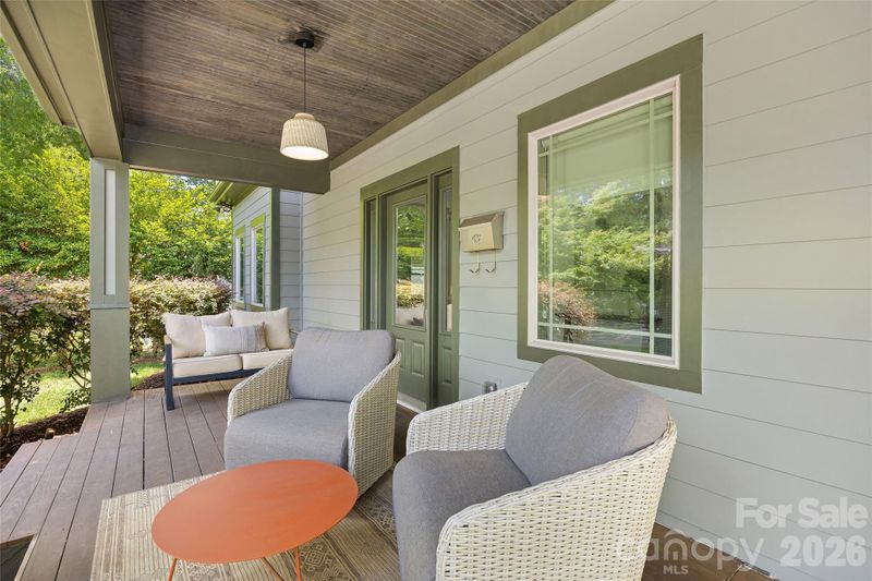 2530 Bay St, Charlotte, NC 28205