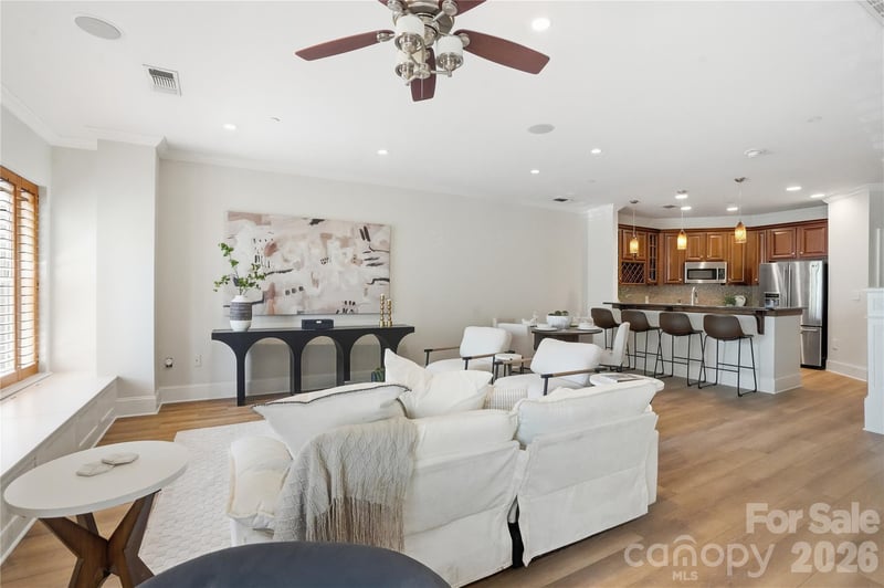 400 N Church St #404, Charlotte, NC 28202