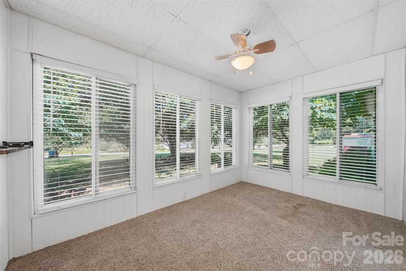 5404 B J Dr, Conover, NC 28613