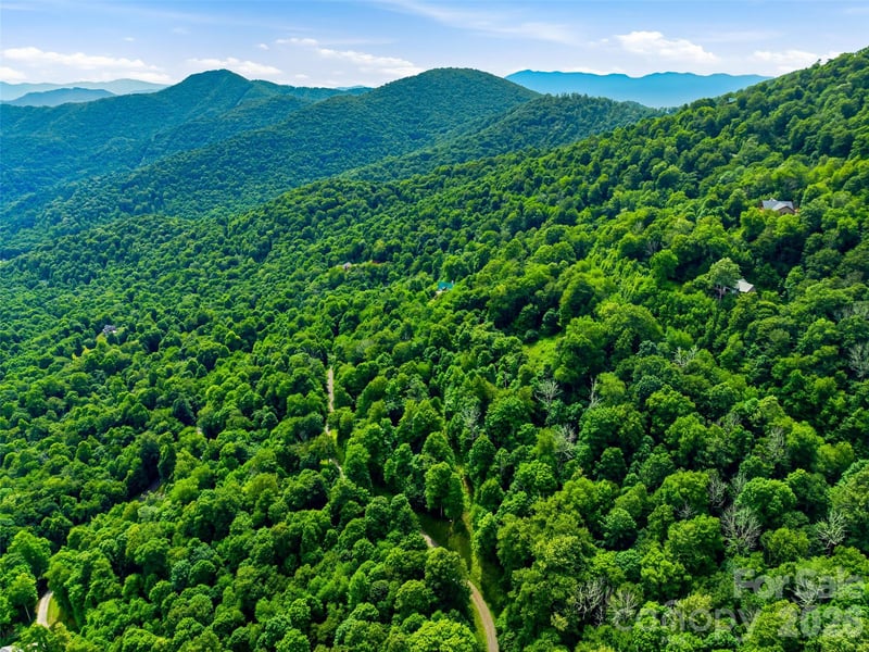 16 Mountain Gait Dr #16, Mars Hill, NC 28754