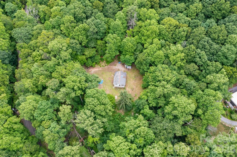 191 Walkertown Rd, Black Mountain, NC 28711
