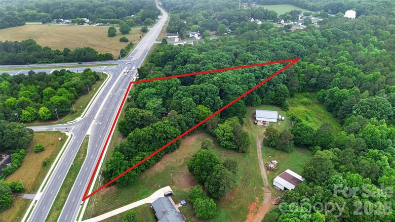 5446 Mooresville Rd, Kannapolis, NC 28081