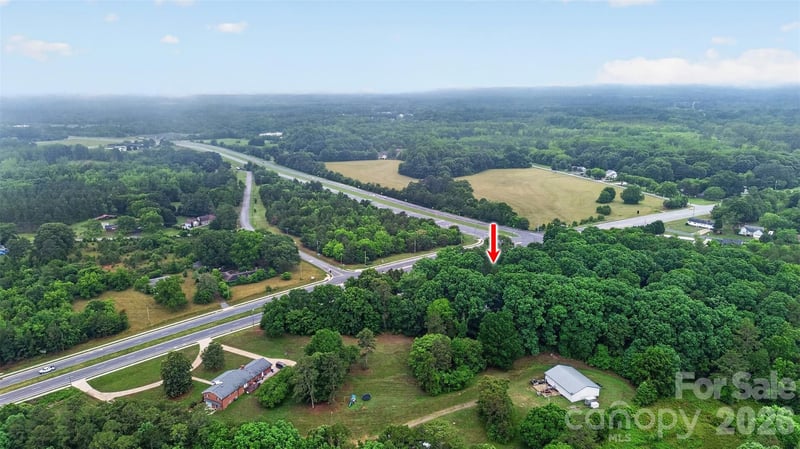 5446 Mooresville Rd, Kannapolis, NC 28081
