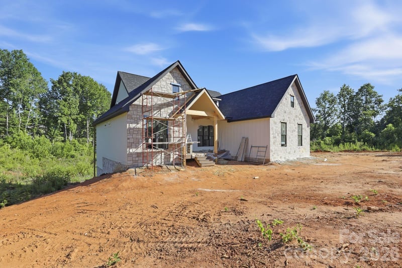 5762 Jeremiah Ct, Hickory, NC 28601